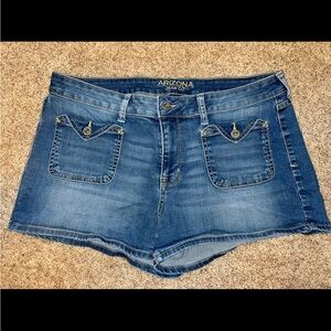 Denim Mid-Rise Jean Shorts (Size 13)